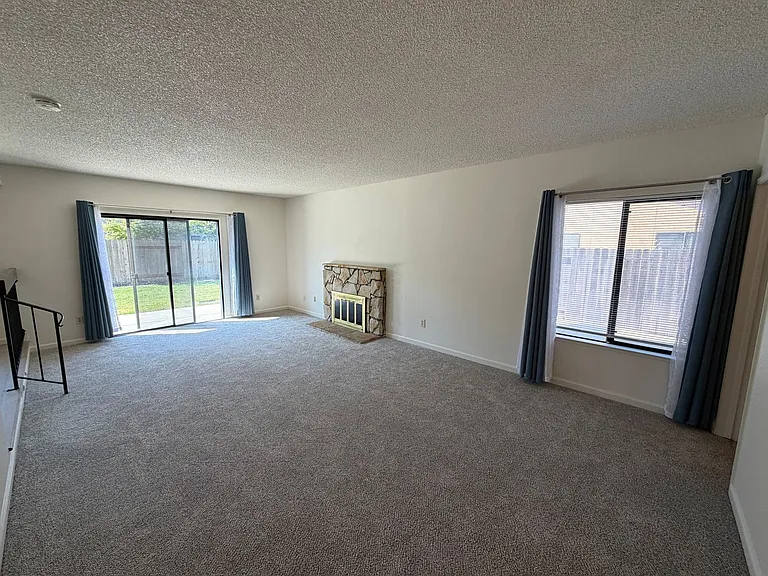 872 Shellwood Way — Photo 18