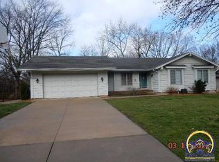 3557 SW Randolph Ave, Topeka, KS 66611
