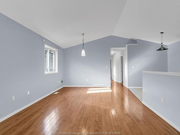 5th image of 3231 Northway Ave