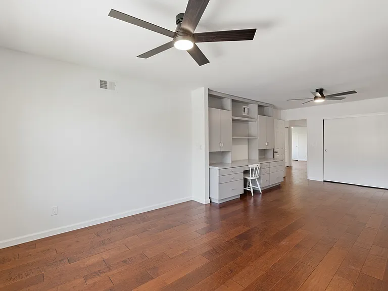 4215 Balcony Dr — Photo 39