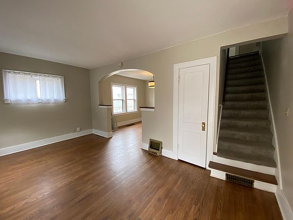 3rd image of 1009 N 50th St #1009