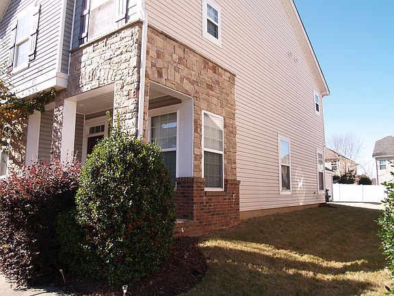 2nd image of 117 Walnut Cove Dr APT D