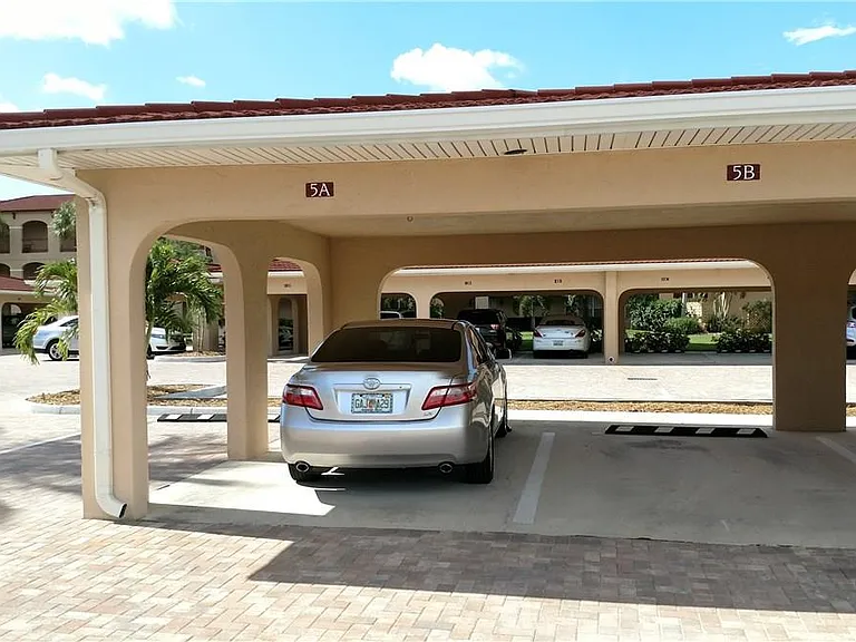1 Colony Point Dr — Photo 6