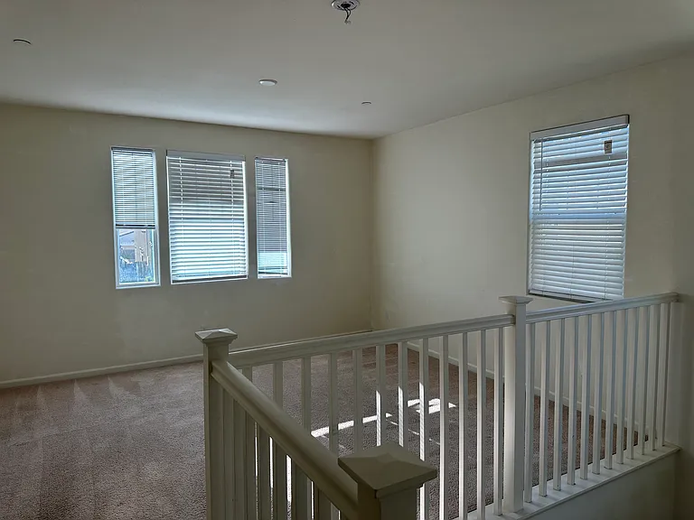 2131 Topaz Ct — Photo 7