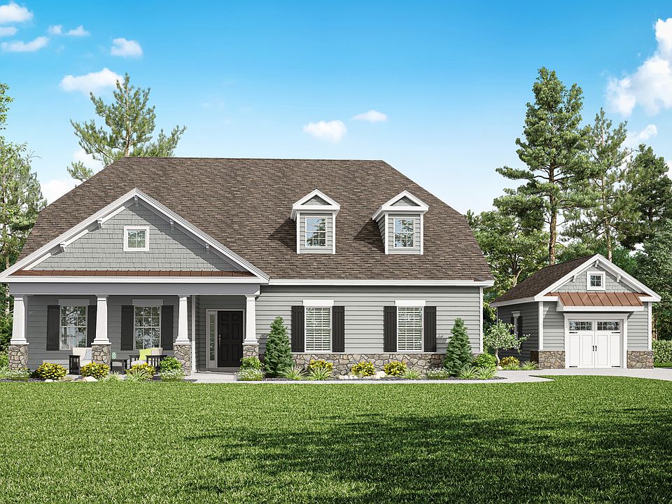 The Pinnacle Estates Hancock Model 2-story Craftsman Elevation with Detached Garage