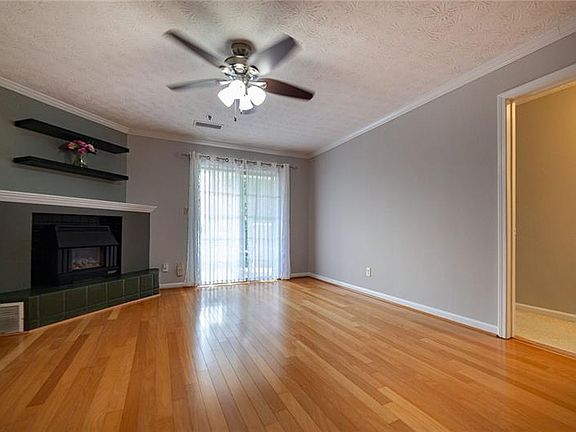 3rd image of 970 Sidney Marcus Blvd NE
