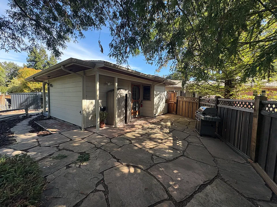 20 Santa Rita Dr #1