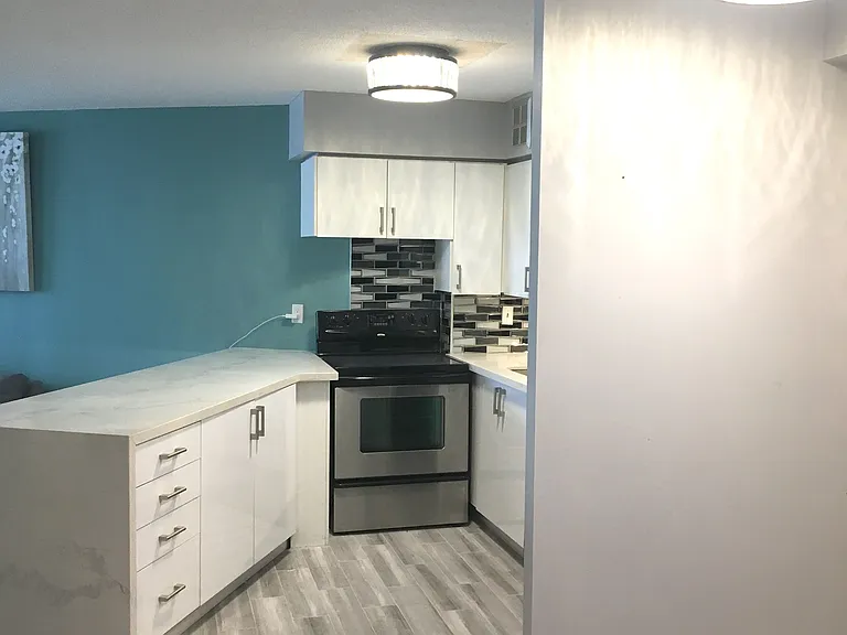 250 Queens Quay W #607 — Photo 4