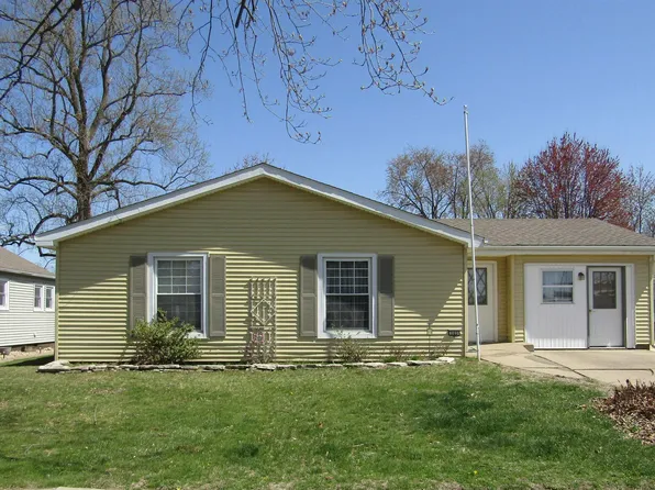 103 N Illinois St, Lewistown, IL 61542