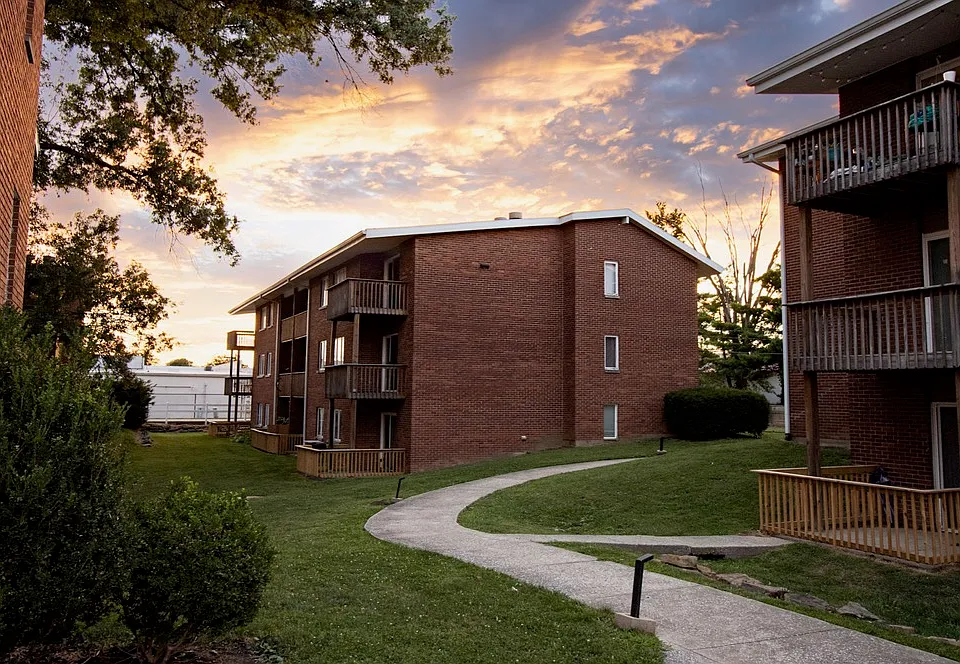 Town & Country Apartments