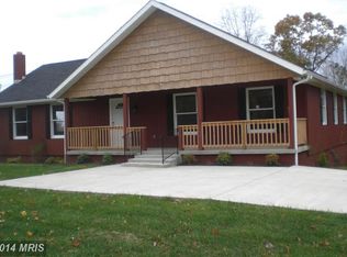 652 Longview Dr, Berkeley Springs, WV 25411