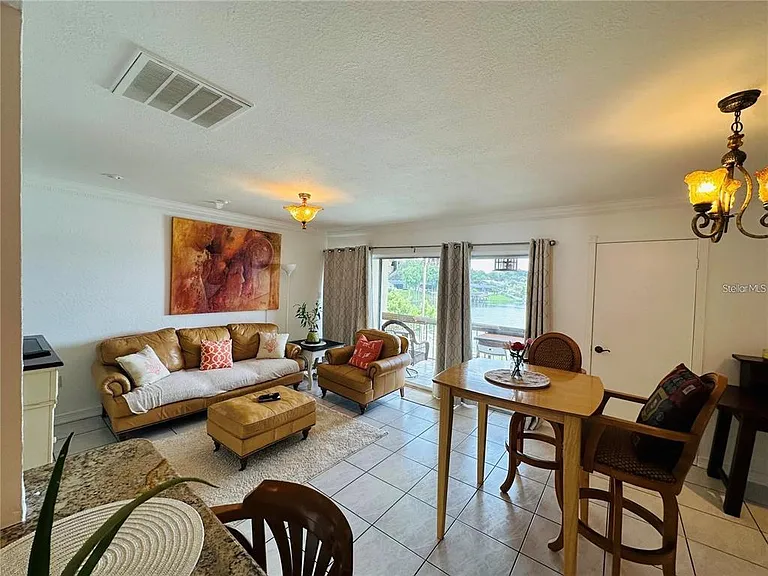 614 Orange Dr #200 — Photo 3