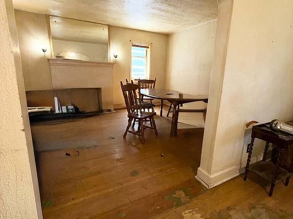 4th image of 809 MARSHALL ST