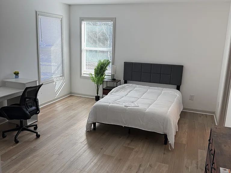 2206 Loring Ct #4 — Photo 10