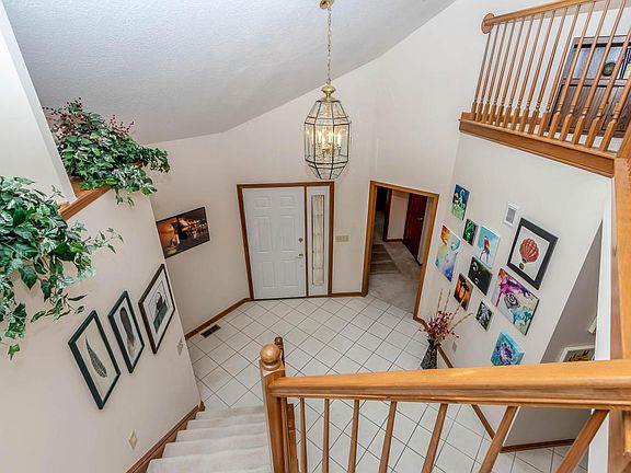 2nd image of 11800 Thornbrook Dr