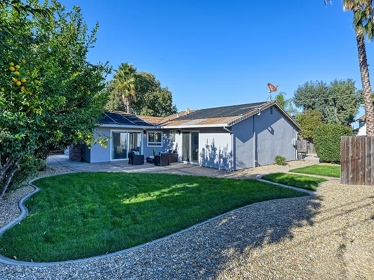 3425 Corbin Way — Photo 45