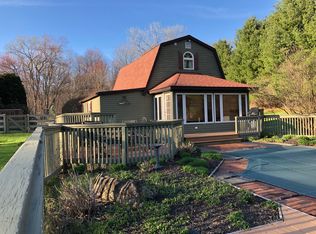13 Camp Dr, Rhinebeck, NY 12572