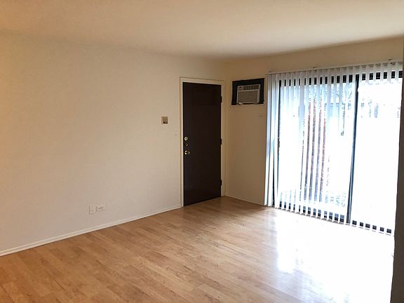 5th image of 3630 Salem Walk #B2