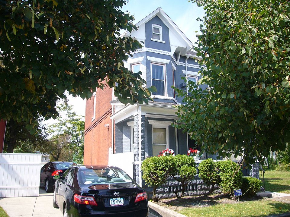 1st image of 1570 Jefferson Ave