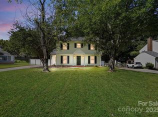 402 Bass Ln, Charlotte, NC 28270