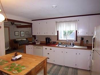 3rd image of 71 Puritan Dr