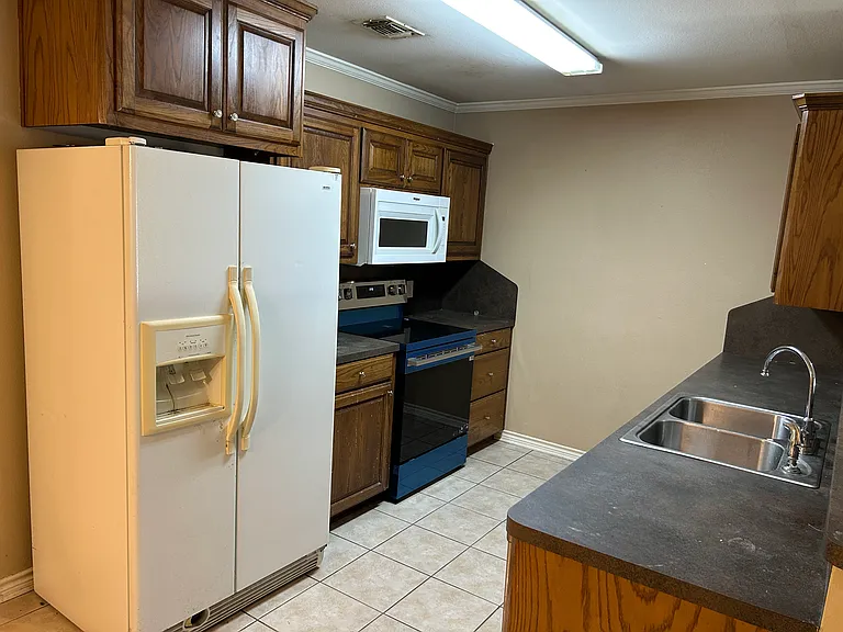 8325 Garrett Dr #8325 — Photo 7