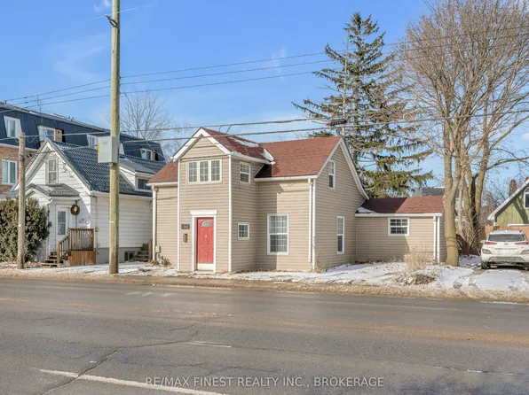 763 King St W, Kingston, ON K7M 2G4