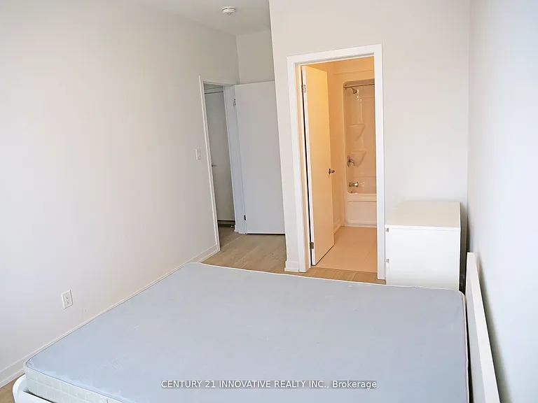 1720 Simcoe St N #16 — Photo 6