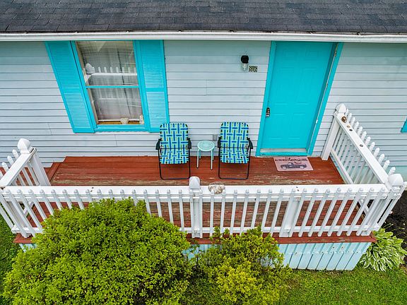 5th image of 816 Douglas Ave