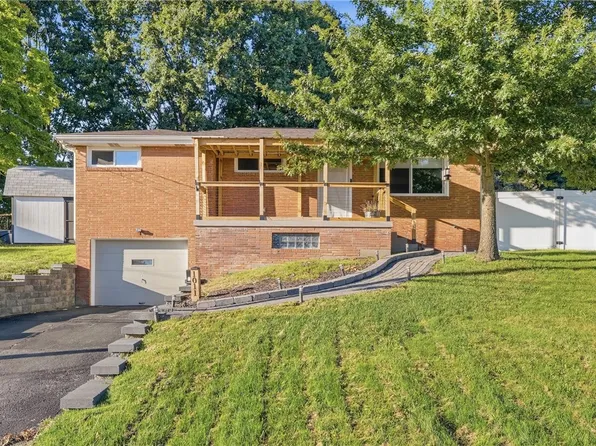 1011 Marcia Dr, Irwin, PA 15642