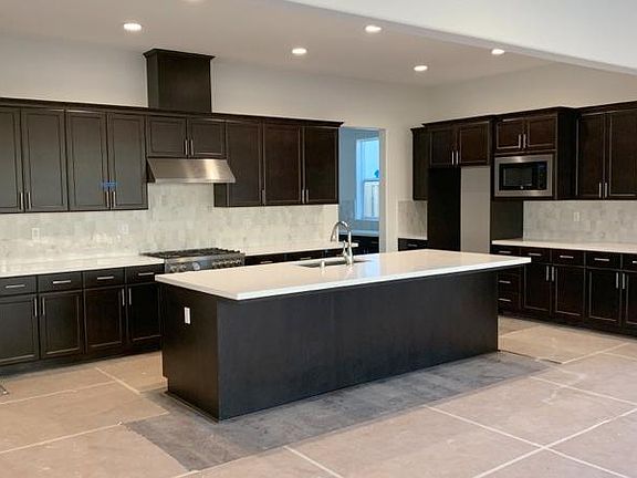 Homesite 4 Kitchen