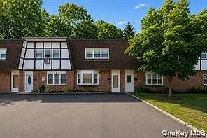 7 Roundtree Ct