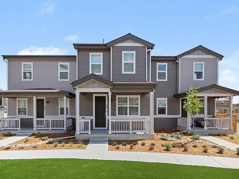 Three- and four- bedroom townhomes for rent