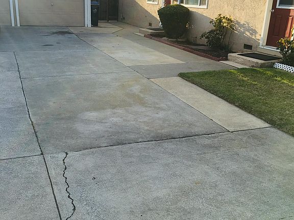 2nd image of 65 N 32nd St