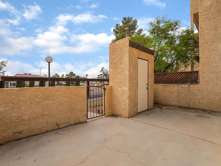 3949 S Torrey Pines Dr — Photo 26