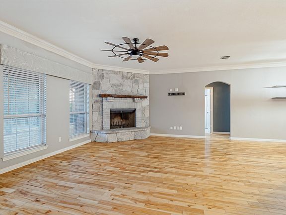 5th image of 171 Chestnut Rd