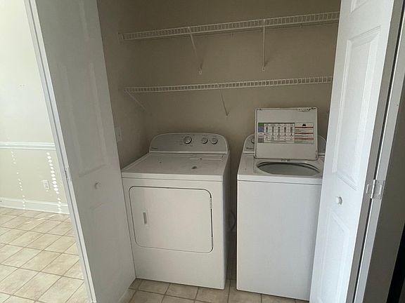5th image of 3608 Palmer Dr #B