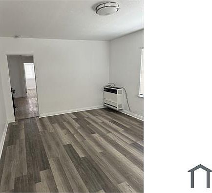 4th image of 1052 Acacia Ave