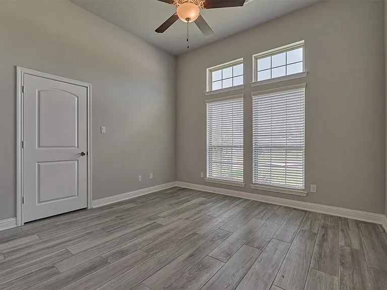 180 Racetrack Ln — Photo 27