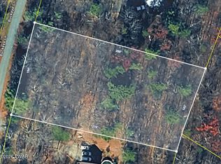 Buckeye Ln, Milford, PA 18337