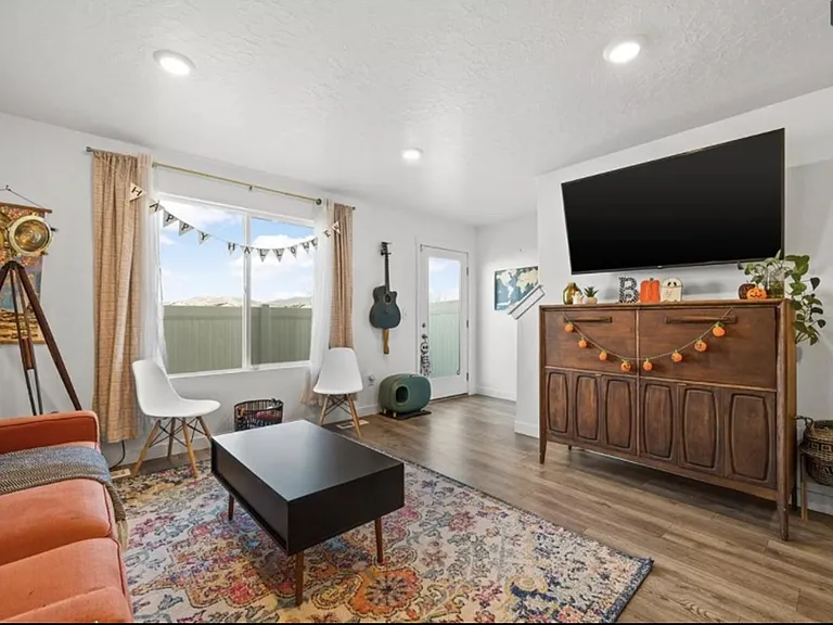 1116 E Pilot St — Photo 11