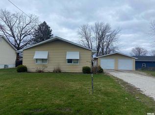 709 E Sycamore St, Canton, IL 61520