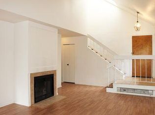 670 San Antonio Rd APT 15, Palo Alto, CA 94306