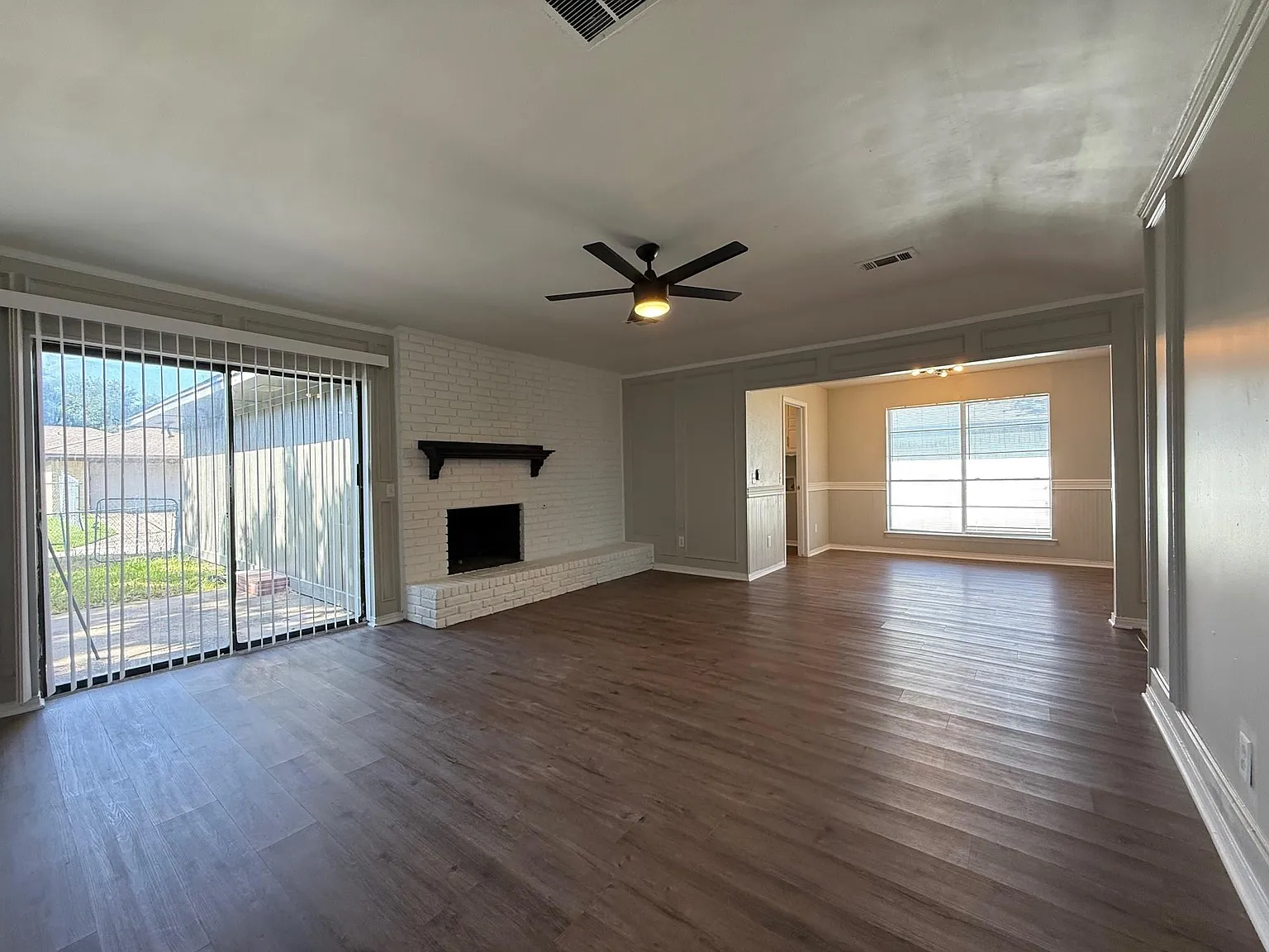 4 bed, 1587 sqft, $2,080 — Photo 2