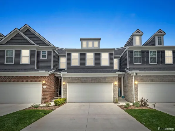 4825 Glenora Dr, Lake Orion, MI 48359