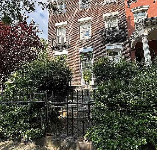 351 Washington Ave #7 — Photo 8