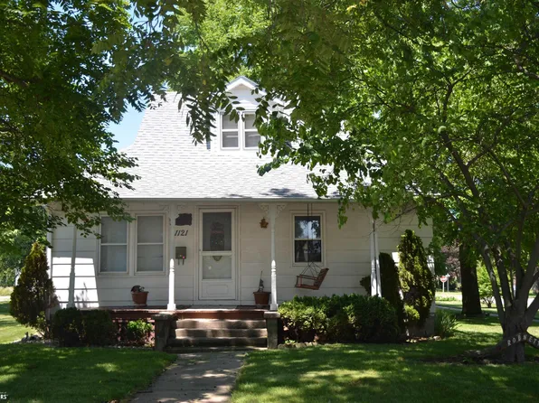 1121 3rd Ave E, Albia, IA 52531