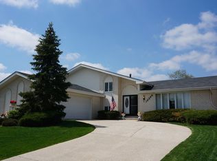 12346 Derby Ln, Orland Park, IL 60467