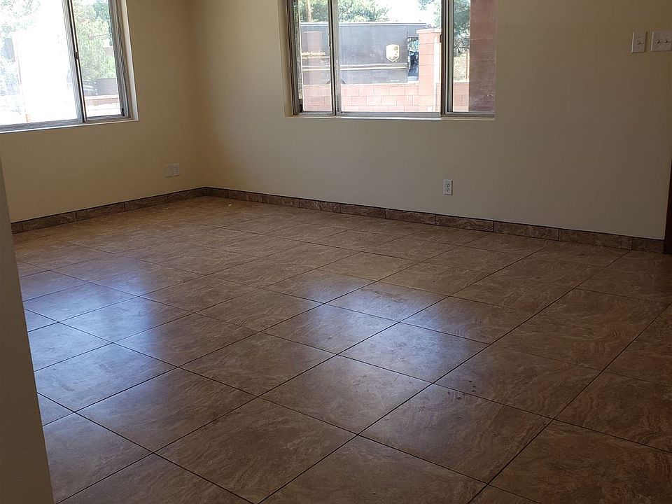 1st LivingRoom