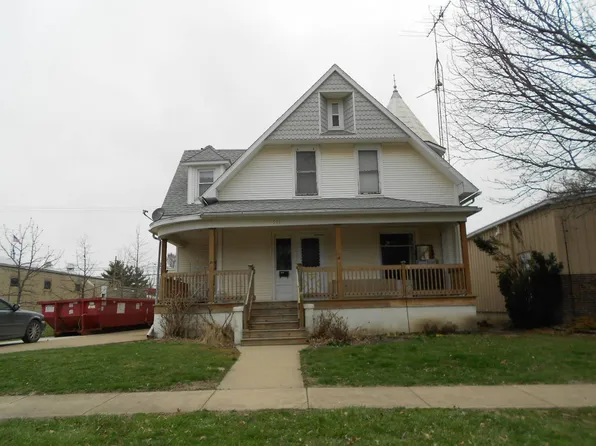 543 N Crafford St, Bushnell, IL 61422